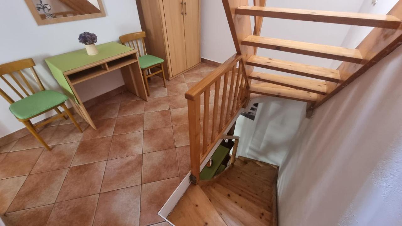Apartment Igor With Balcony And Sea View Башка Екстер'єр фото