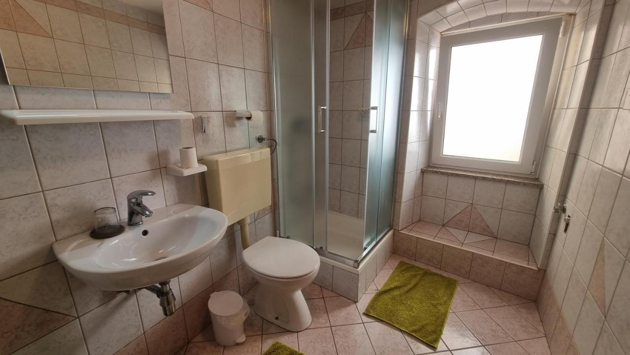 Apartment Igor With Balcony And Sea View Башка Екстер'єр фото