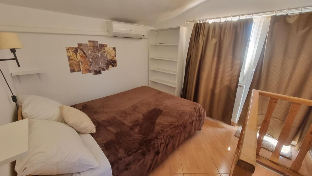 Apartment Igor With Balcony And Sea View Башка Екстер'єр фото