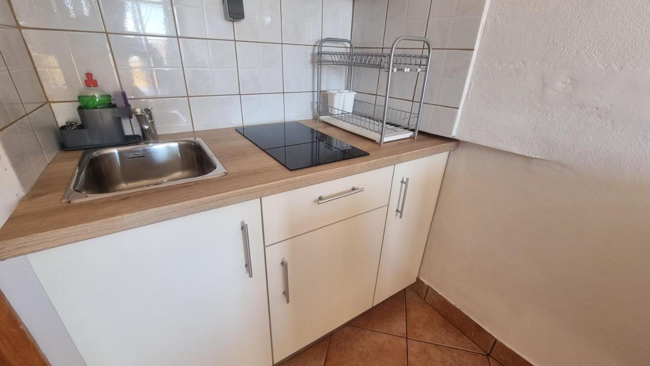 Apartment Igor With Balcony And Sea View Башка Екстер'єр фото